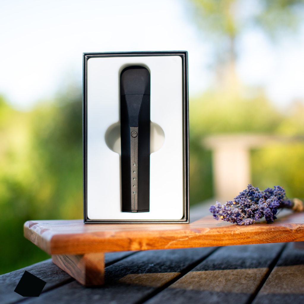 Mixturus Herbal Vaporizer Packaging with Mixturus User Guide